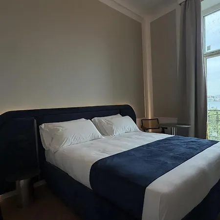 Guest house Palazzo Montella 4*