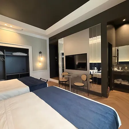 Guest house Palazzo Montella 4*