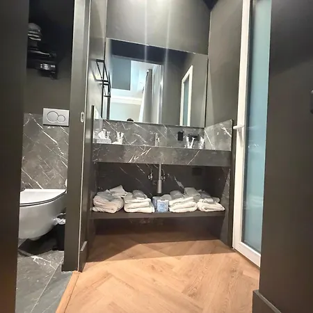 Palazzo Montella 4* Naples